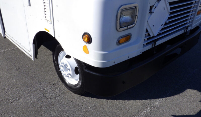 
								2009 Ford E-450 Super Duty full									