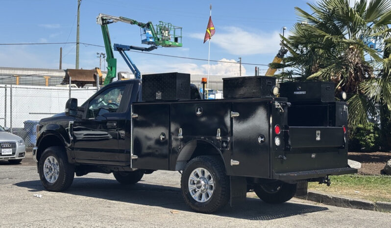 
								2022 Ford F-350 full									