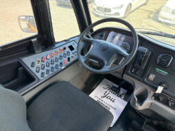 
										2011 Freightliner M2 106 full									