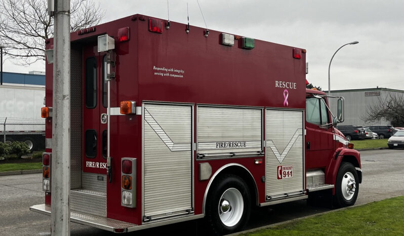 
								1995 Freightliner M2 106 full									