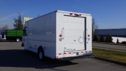 
										2009 Ford E-450 Super Duty full									
