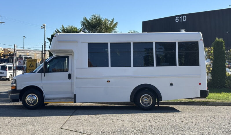 
								2017 Chevrolet Express full									