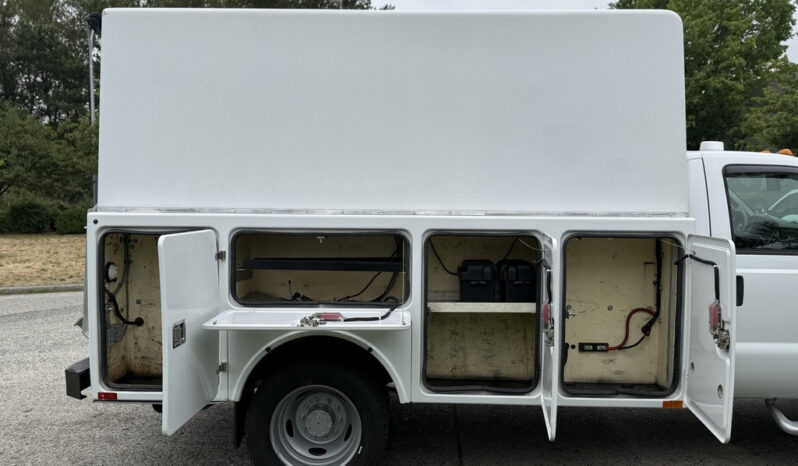 
								2008 Ford F-450 full									