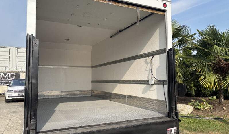 
								2008 Ford E-350 full									