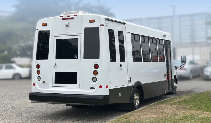 
								2020 Chevrolet Express 4500 full									