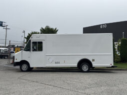 
										2012 Ford E-450 Super Duty full									