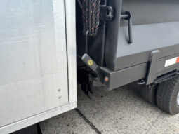 
										2015 Mitsubishi Fuso full									
