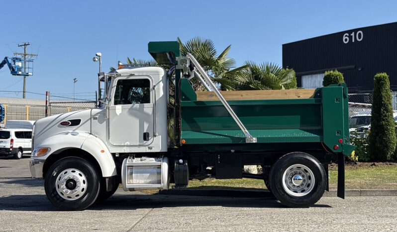 
								2015 Peterbilt 337 full									