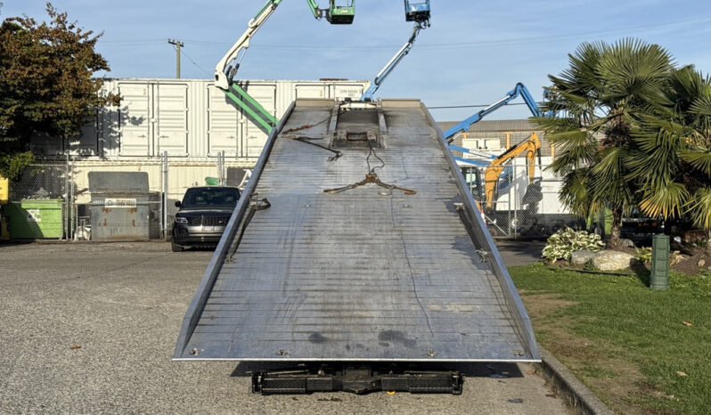 
								2022 Freightliner M2 106 full									