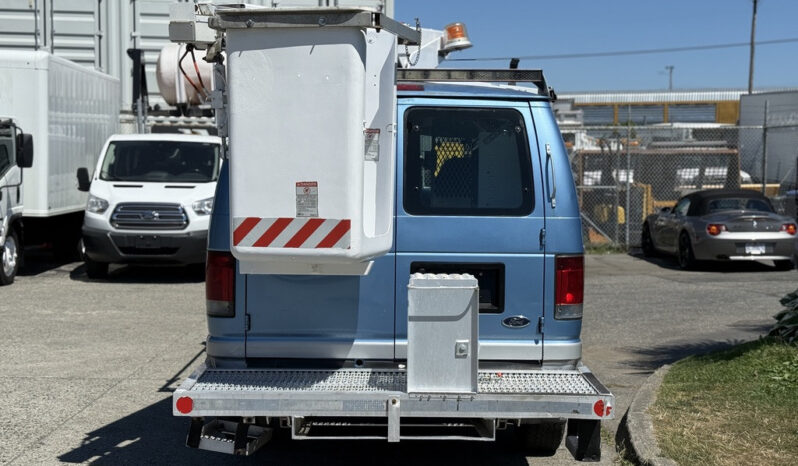 
								2006 Ford Econoline full									