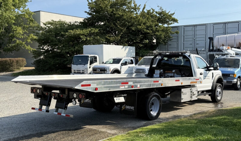 
								2022 Ford F600 full									