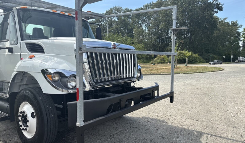 
								2012 International 7300 full									