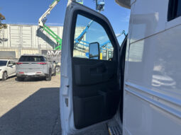 
										2017 Chevrolet Express full									