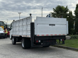 
										2014 Mitsubishi Fuso full									