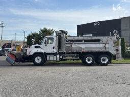 
										2013 Freightliner 114SD full									