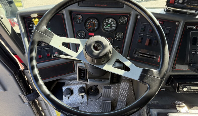 
								1992 E-One Typhoon full									