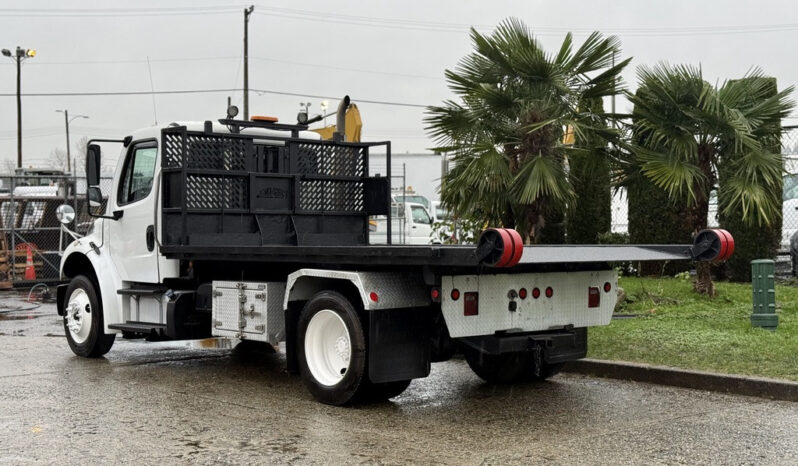 
								2019 Freightliner M2 106 full									