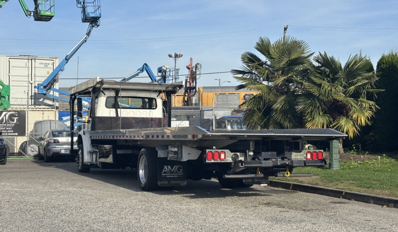 
								2022 Freightliner M2 106 full									