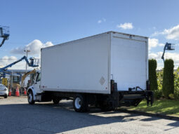 
										2012 Freightliner M2 106 full									
