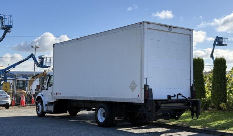 
								2012 Freightliner M2 106 full									
