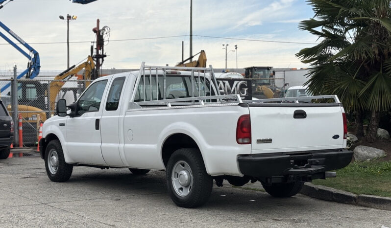 
								2006 Ford F-250 Super Duty full									