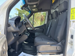 
										2019 Mercedes-Benz Sprinter full									