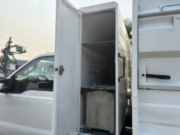 
										2009 Ford F-550 full									