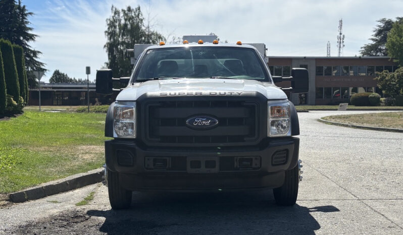 
								2014 Ford F-550 full									