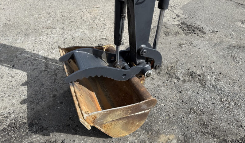 
								2017 John Deere 35G full									
