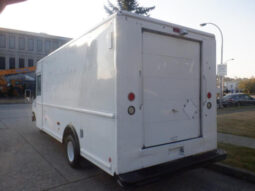 
										2006 Ford E-450 Econoline Super Duty full									
