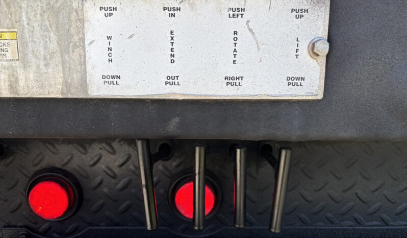 
								2022 Freightliner 108SD full									