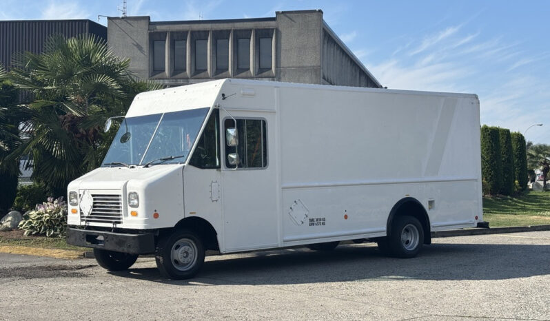 
								2012 Ford E-450 Super Duty full									