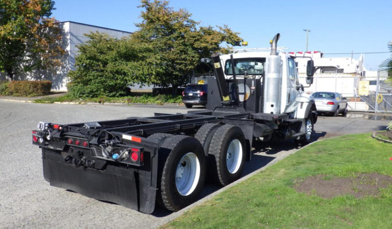 
								2012 International 7400 full									