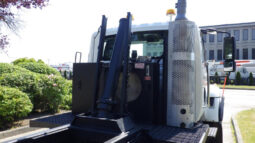 
										2013 International 7400 full									