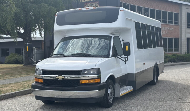 
								2020 Chevrolet Express 4500 full									