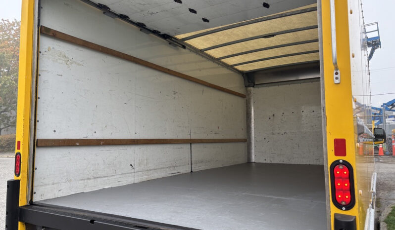 
								2017 GMC Savana 3500 full									