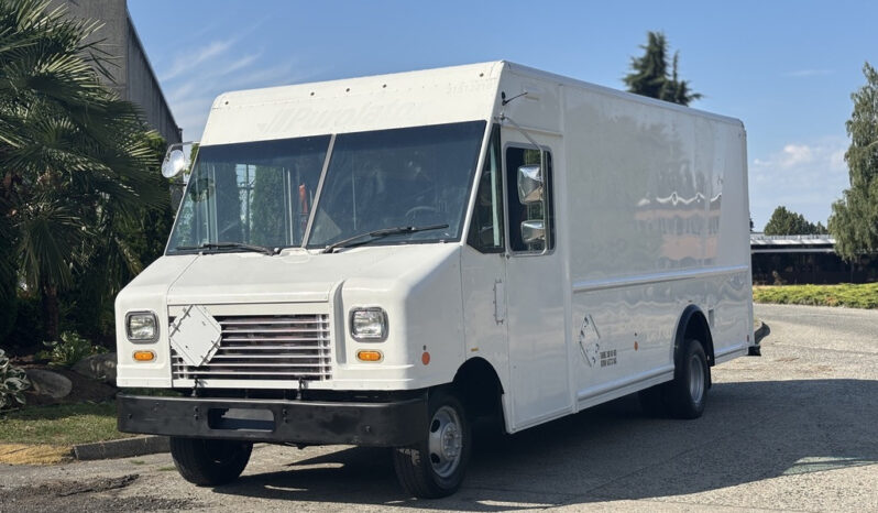 
								2012 Ford E-450 Super Duty full									