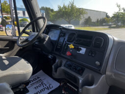 2004 Freightliner M2 106