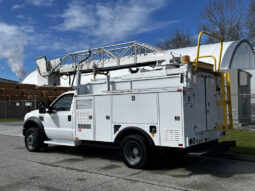
										2008 Ford F-550 Super Duty full									