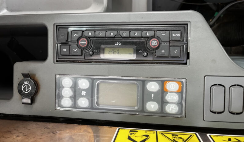 
								2018 Caterpillar 326F full									