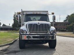 
										2013 International 7400 full									