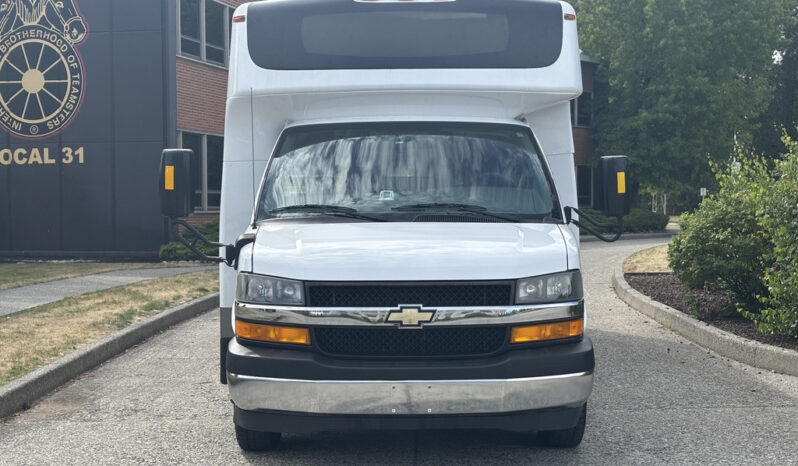 
								2020 Chevrolet Express 4500 full									
