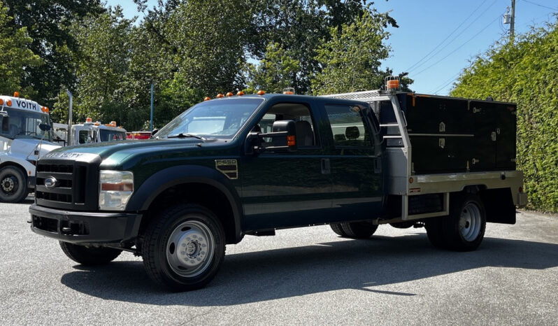 
								2008 Ford F-550 full									