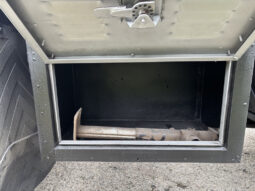 
										2006 Freightliner M2 106 full									