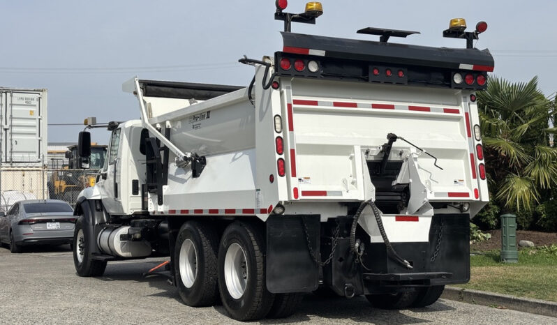 
								2013 International 7400 full									