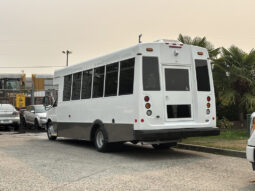 
										2020 Chevrolet Express full									