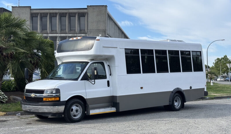 
								2020 Chevrolet Express 4500 full									