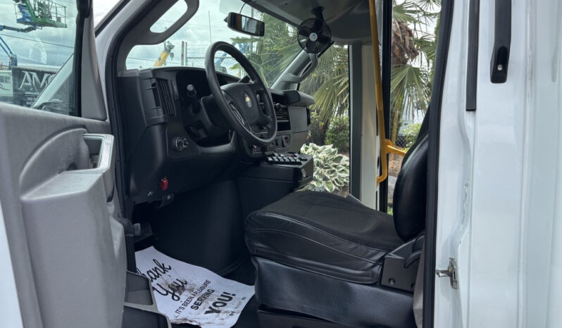 
								2020 Chevrolet Express 4500 full									