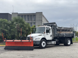 
										2006 Freightliner M2 106 full									
