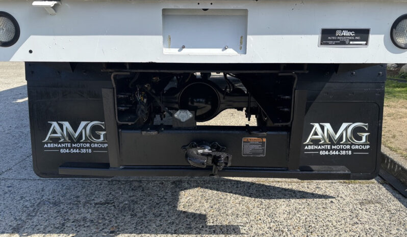 
								2019 Freightliner M2 106 full									